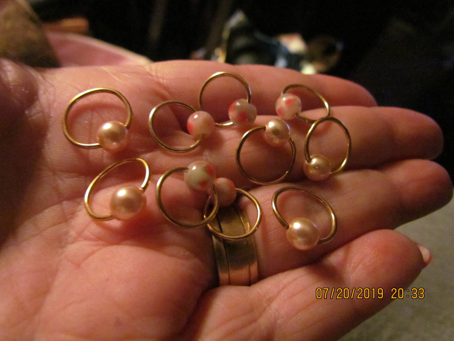 10 Pearl and Pink Flowers Stitch Markers Glass Beads